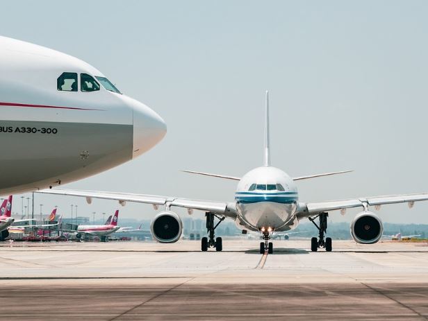 5 Spiritual Meanings of Dream about flying an airplane