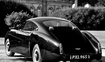 5 Spiritual Meanings of Dream about stealing a car