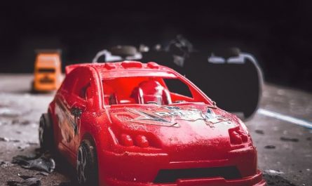 5 Spiritual Meanings of Dreaming of crashing while driving