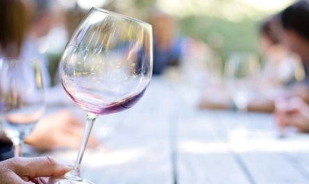 5 Spiritual Meanings of Dream about drinking alcohol