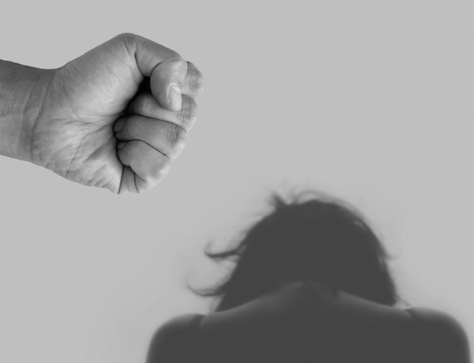 8 Symbolic Meanings of Dreaming About a Stalker