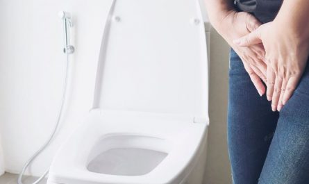 11 symbolic meanings of dreaming about urinating on the floor