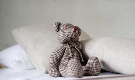 16 Symbolic Meanings of Dreaming About Masturbation