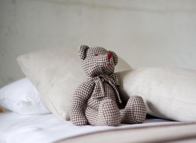 16 Symbolic Meanings of Dreaming About Masturbation