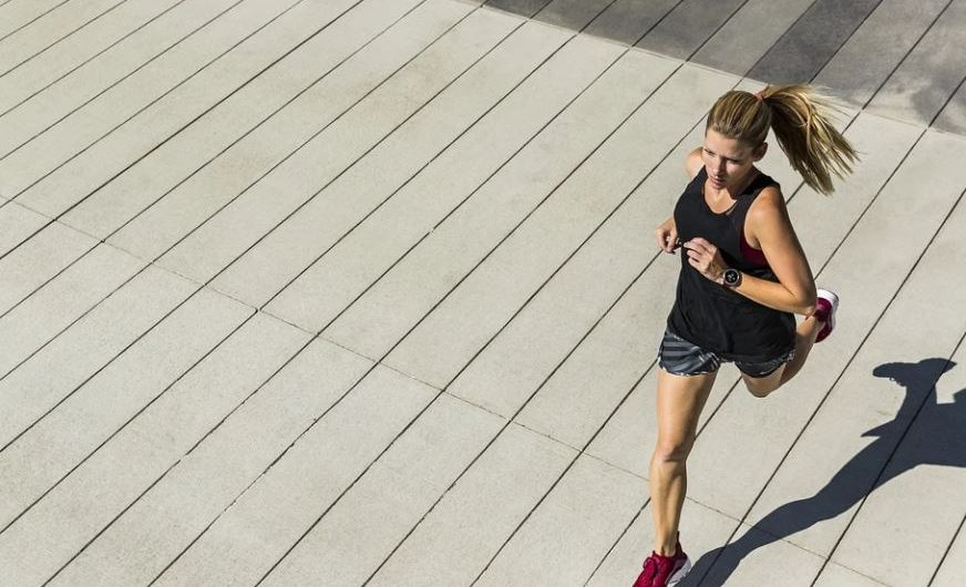 19 Symbolic Meanings of Dreaming About Running