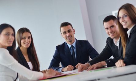 25 symbolic meanings of dreaming about colleagues