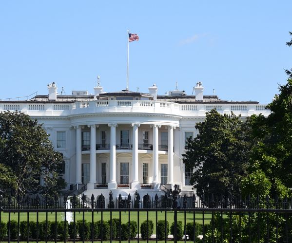 15 Symbolic Meanings of Dreaming About the US President