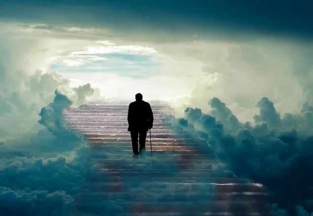 17 Spiritual Meanings of Dreaming About Parents' Death