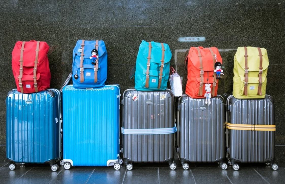 18 Spiritual Meanings of Dreaming About Suitcases