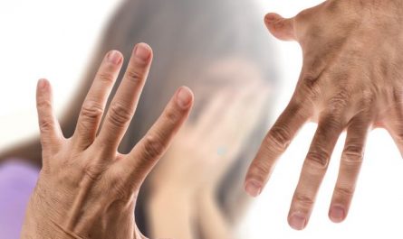 13 Spiritual Meanings of Dreaming About Being Slapped