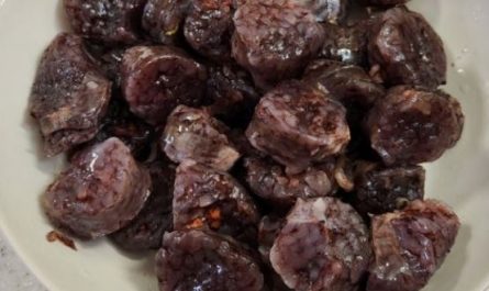 9 Symbolic Meanings of Dreaming of Sundaes