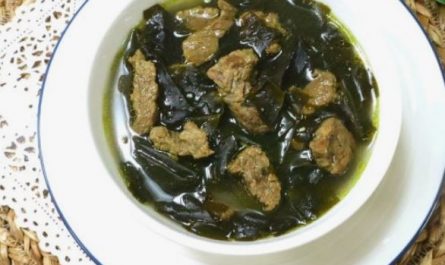 11 Symbolic Meanings of Dreaming About Seaweed Soup