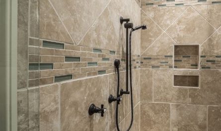 15 Symbolic Meanings of Dreams about Showering