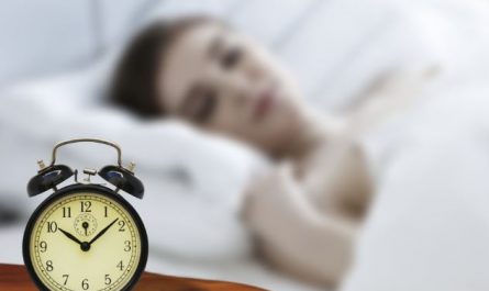 7 Symbolic Meanings of Dreaming of Waking Up