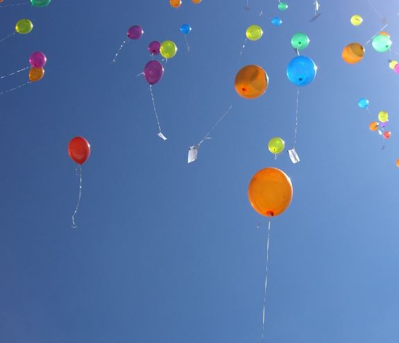 12 Symbolic Meanings of Dreams About Flying