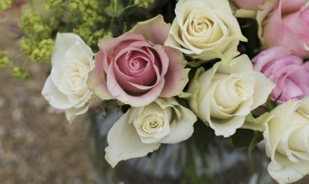 13 Symbolic Meanings of Dreaming of Bouquets