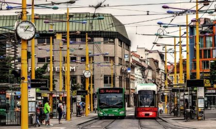 10 Symbolic Meanings of Dreaming About Missing a Bus