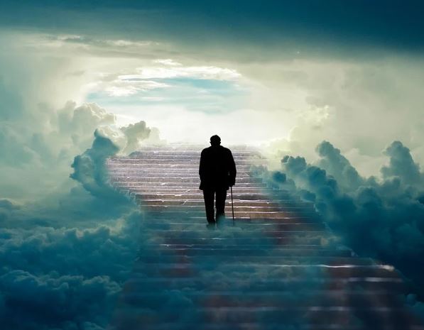 10 Symbolic Meanings of Dreams about the Deceased