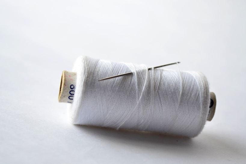 20 Symbolic Meanings of Dreams about Needles