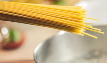 13 Symbolic Meanings of Dreams About Boiling