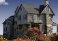 17 Symbolic Meanings of Dreams About Entering Other People's Homes