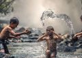11 Symbolic Meanings of Dreaming of Splashing Water