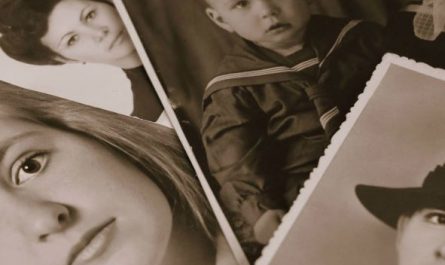 15 Symbolic Meanings of Dreaming About Relatives