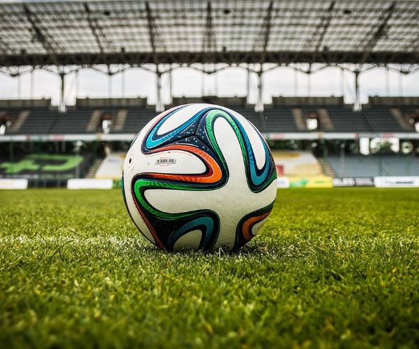 9 Symbolic Meanings of Dreaming About Athletes