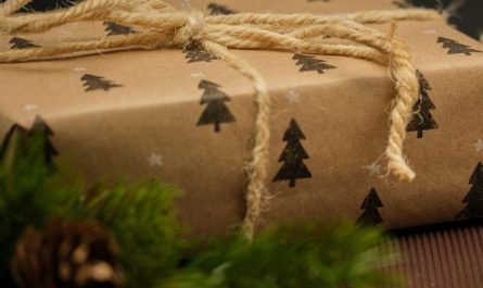 6 Symbolic Meanings of Dreaming About a Package